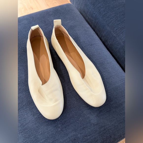 Everlane Day glove flat. - Picture 6 of 8